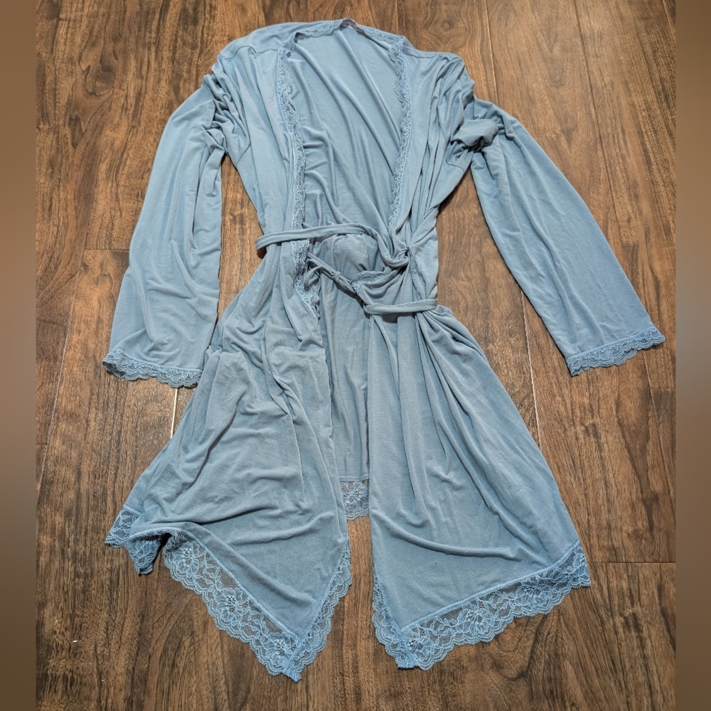 Victoria's Secret XL Light Blue Lace Trim Robe Soft Stretch Womens